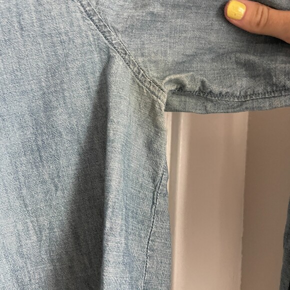 Madewell Lightweight Denim Chambray Button Down shirt long sleeve - Picture 5 of 8